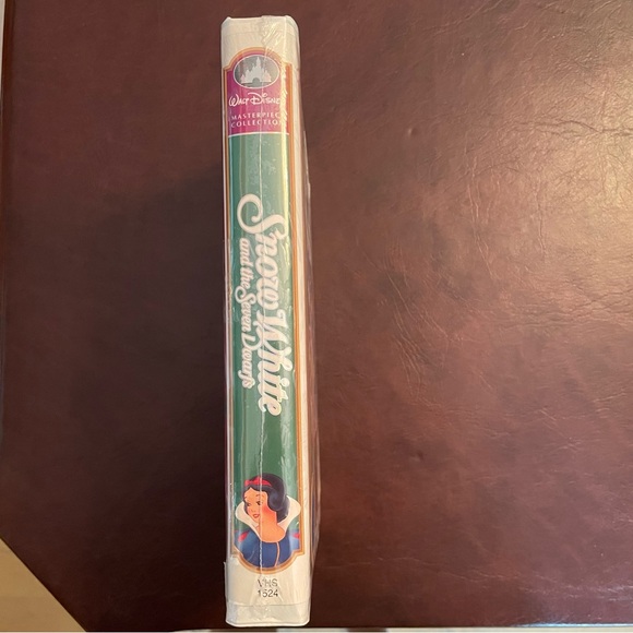 Snow White and the Seven Dwarfs -FactorySealedVHS Disney Masterpiece Collection - Picture 4 of 5